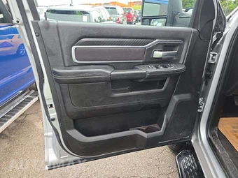 2026 Ram 2500 Big Horn Crew Cab Medium Bed - miniatura 9