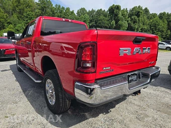 2026 Ram 2500 Big Horn Crew Cab Medium Bed - miniatura 2