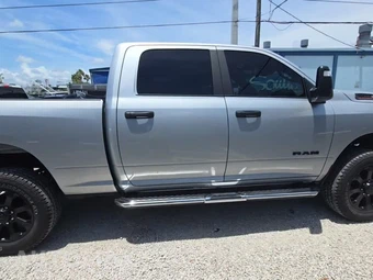 2026 Ram 2500 Big Horn Crew Cab Medium Bed - miniatura 5