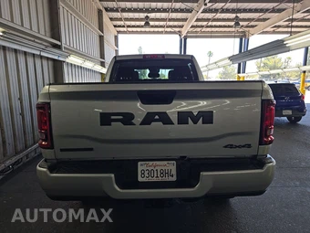2026 Ram 2500 Big Horn Crew Cab Medium Bed - miniatura 5