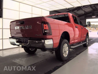 2026 Ram 2500 Big Horn Crew Cab Medium Bed - miniatura 4