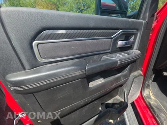 2026 Ram 2500 Big Horn Crew Cab Medium Bed - miniatura 9
