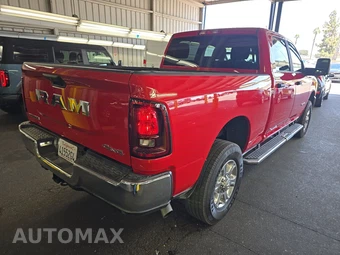2026 Ram 2500 Big Horn Crew Cab Medium Bed - miniatura 4