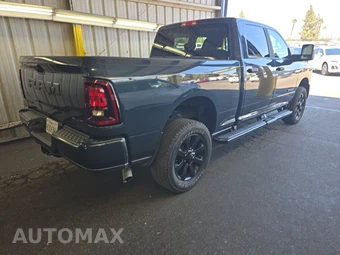 2026 Ram 2500 Big Horn Crew Cab Medium Bed - miniatura 4