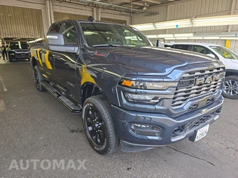 2026 Ram 2500 Big Horn Crew Cab Medium Bed - miniatura 3