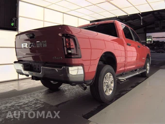 2026 Ram 2500 Big Horn Crew Cab Medium Bed - miniatura 4