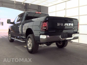 2026 Ram 2500 Big Horn Crew Cab Medium Bed - miniatura 6