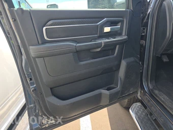 2026 Ram 2500 Big Horn Crew Cab Medium Bed - miniatura 9