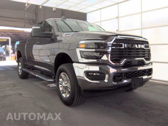 2026 Ram 2500 Big Horn Crew Cab Medium Bed - miniatura 3