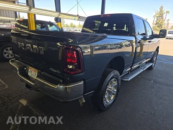 2026 Ram 2500 Big Horn Crew Cab Medium Bed - miniatura 4