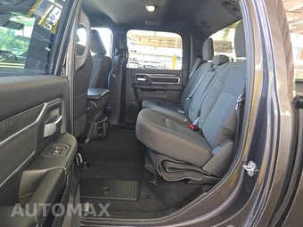 2026 Ram 2500 Big Horn Crew Cab Medium Bed - miniatura 13