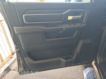 2026 Ram 2500 Big Horn Crew Cab Medium Bed - miniatura 9