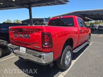 2026 Ram 2500 Big Horn Crew Cab Medium Bed - miniatura 4