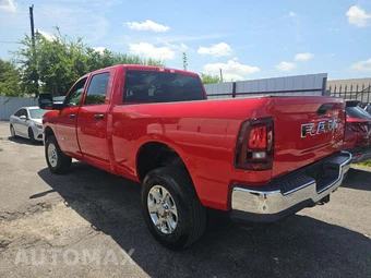 2026 Ram 2500 Big Horn Crew Cab Medium Bed - miniatura 4
