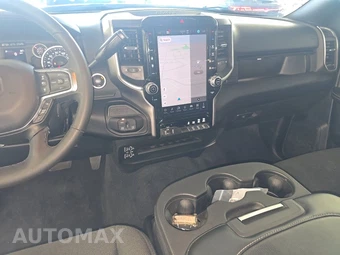2026 Ram 2500 Big Horn Crew Cab Medium Bed - miniatura 11