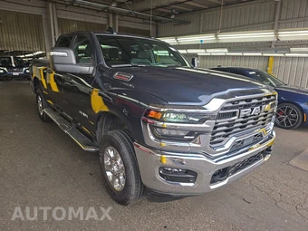 2026 Ram 2500 Big Horn Crew Cab Medium Bed - miniatura 3