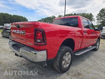 2026 Ram 2500 Big Horn Crew Cab Medium Bed - miniatura 3