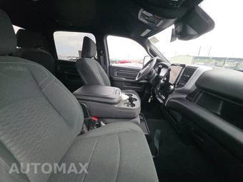 2026 Ram 2500 Big Horn Crew Cab Medium Bed - miniatura 8
