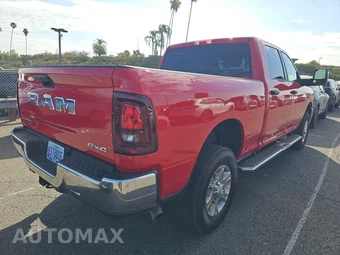 2026 Ram 2500 Big Horn Crew Cab Medium Bed - miniatura 4