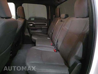 2026 Ram 2500 Big Horn Crew Cab Medium Bed – miniatura 13