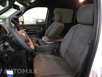 2026 Ram 2500 Big Horn Crew Cab Medium Bed – miniatura 6