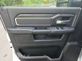 2026 Ram 2500 Big Horn Crew Cab Medium Bed - miniatura 9