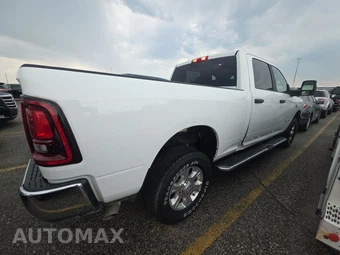2026 Ram 2500 Big Horn Crew Cab Medium Bed - miniatura 4