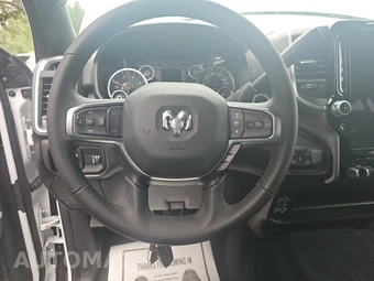 2026 Ram 2500 Big Horn Crew Cab Medium Bed – miniatura 10