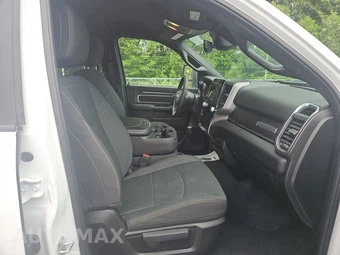 2026 Ram 2500 Big Horn Crew Cab Medium Bed – miniatura 8