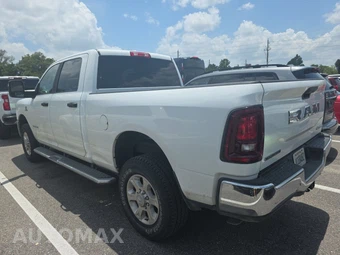2026 Ram 2500 Big Horn Crew Cab Medium Bed – miniatura 6