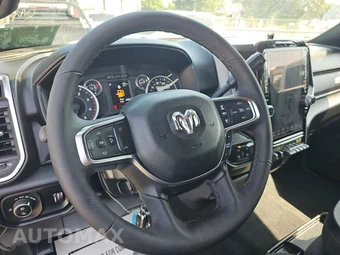 2026 Ram 2500 Big Horn Crew Cab Medium Bed - miniatura 10