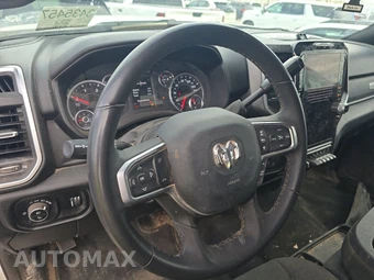 2026 Ram 2500 Big Horn Crew Cab Medium Bed – miniatura 10