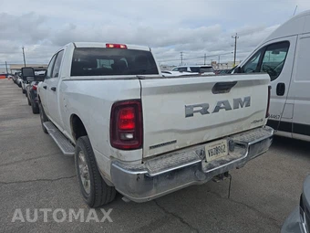 2026 Ram 2500 Big Horn Crew Cab Medium Bed – miniatura 6