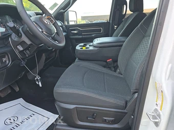 2026 Ram 2500 Big Horn Crew Cab Medium Bed – miniatura 7