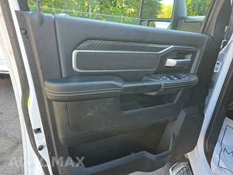 2026 Ram 2500 Big Horn Crew Cab Medium Bed – miniatura 9