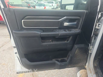 2026 Ram 2500 Big Horn Crew Cab Medium Bed – miniatura 9