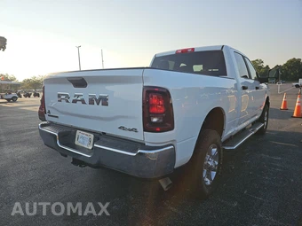2026 Ram 2500 Big Horn Crew Cab Medium Bed - miniatura 4