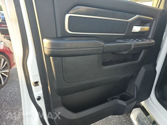 2026 Ram 2500 Big Horn Crew Cab Medium Bed - miniatura 9