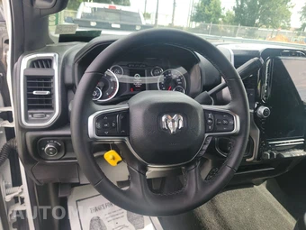 2026 Ram 2500 Big Horn Crew Cab Medium Bed - miniatura 10