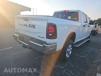 2026 Ram 2500 Big Horn Crew Cab Medium Bed - miniatura 4
