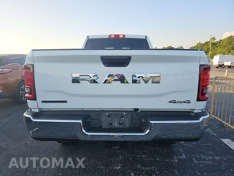 2026 Ram 2500 Big Horn Crew Cab Medium Bed - miniatura 5