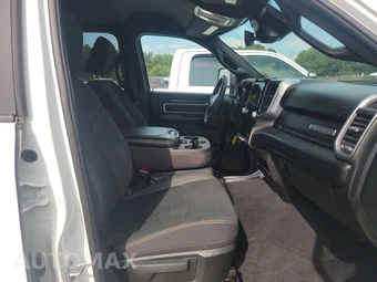 2026 Ram 2500 Big Horn Crew Cab Medium Bed - miniatura 8