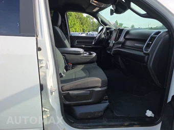 2026 Ram 2500 Big Horn Crew Cab Medium Bed – miniatura 8