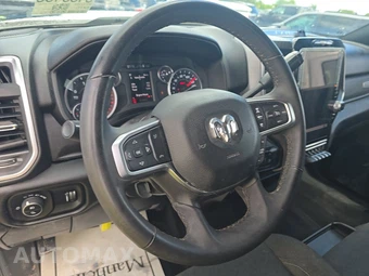 2026 Ram 2500 Big Horn Crew Cab Medium Bed - miniatura 10