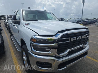 2026 Ram 2500 Big Horn Crew Cab Medium Bed - miniatura 3