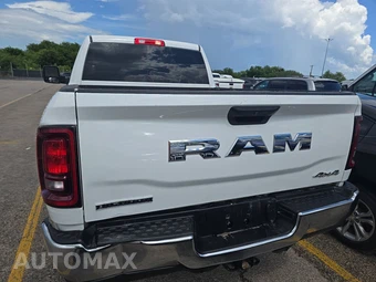 2026 Ram 2500 Big Horn Crew Cab Medium Bed - miniatura 5