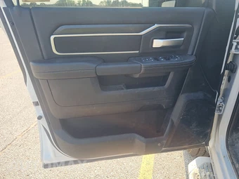 2026 Ram 2500 Big Horn Crew Cab Medium Bed - miniatura 9