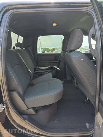 2026 Ram 2500 Black Express Crew Cab Medium Bed – miniatura 13