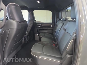 2026 Ram 2500 Laramie Crew Cab Medium Bed - miniatura 10