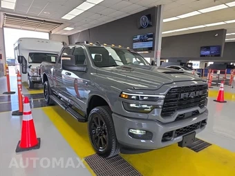 2026 Ram 2500 Laramie Crew Cab Medium Bed - miniatura 3